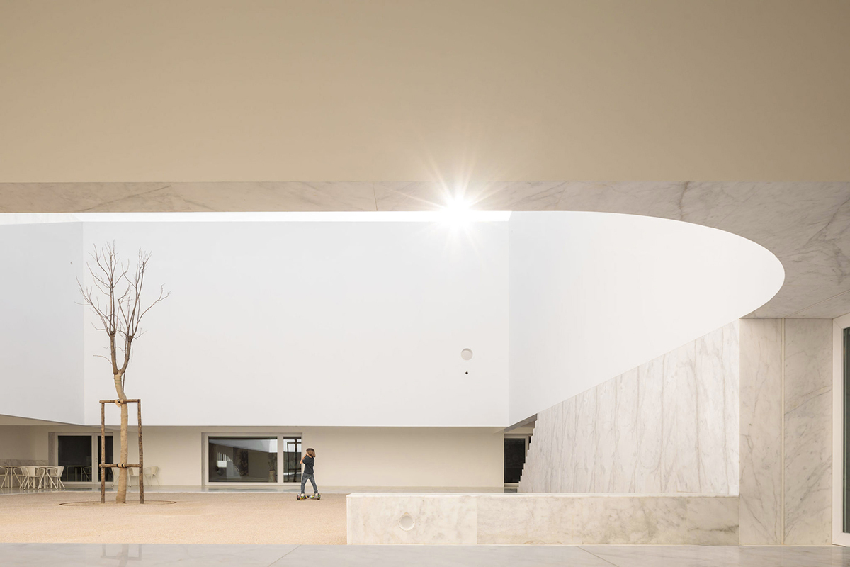 This library and municipal archive create