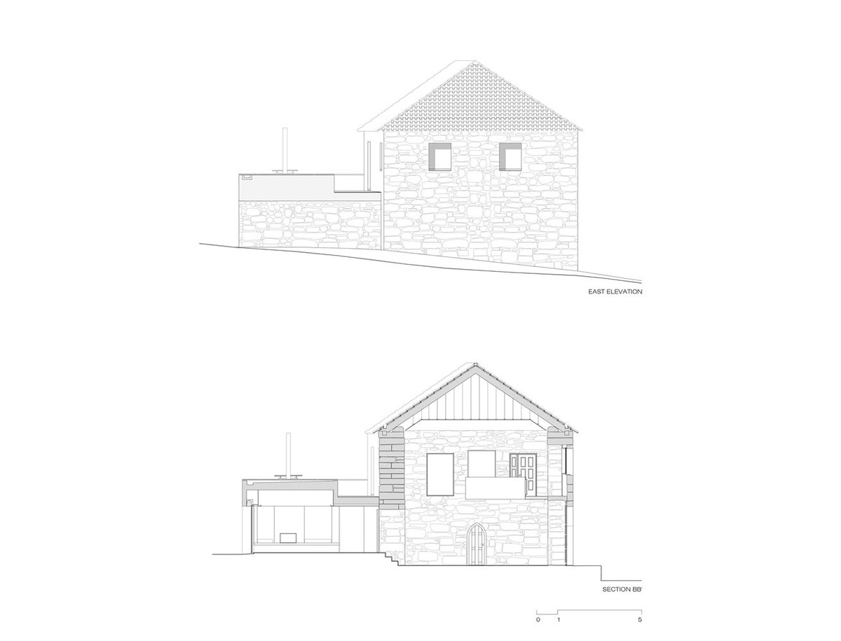 Concrete house by Germano de Castro Pinheiro Arquitectos creates pure balance between old and new