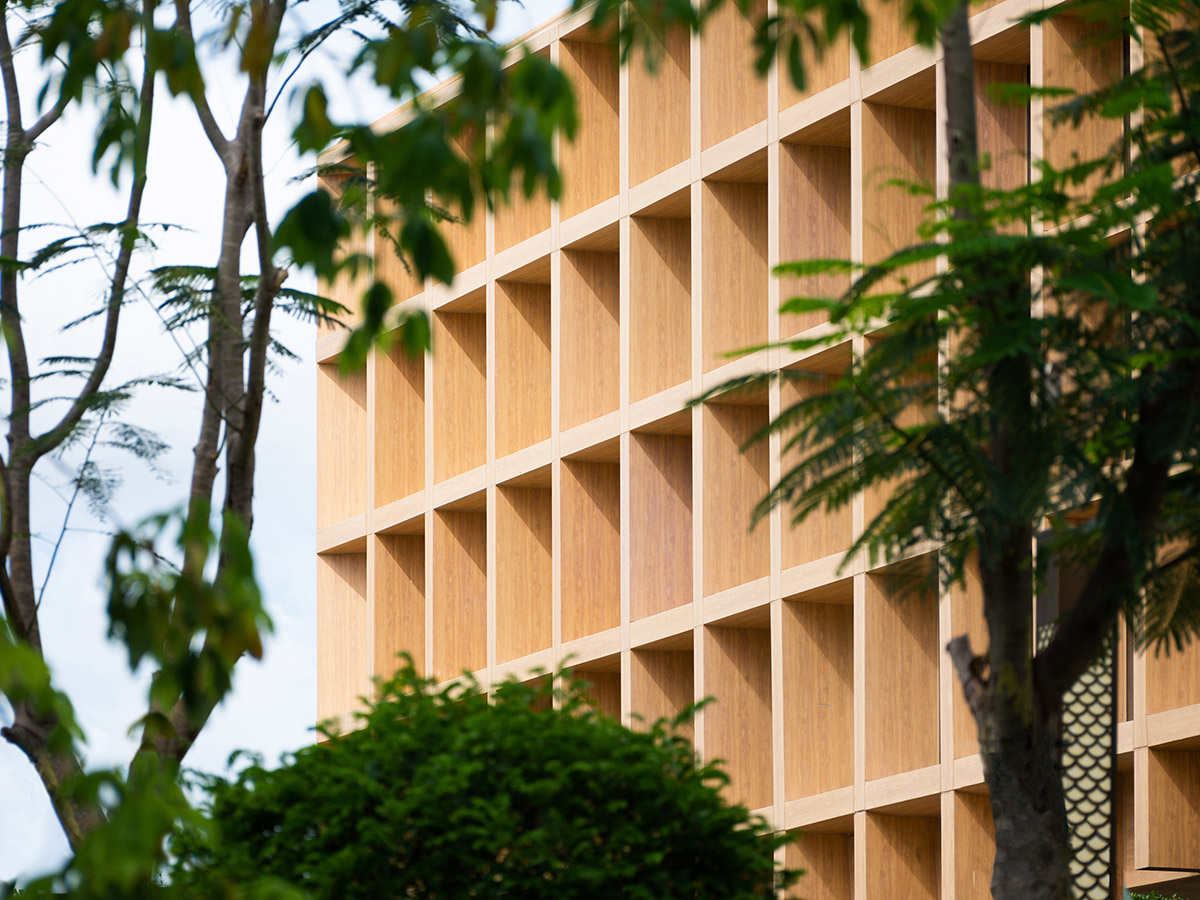 CLOU architects designs Sanya Farm Lab with deep grid modules in China