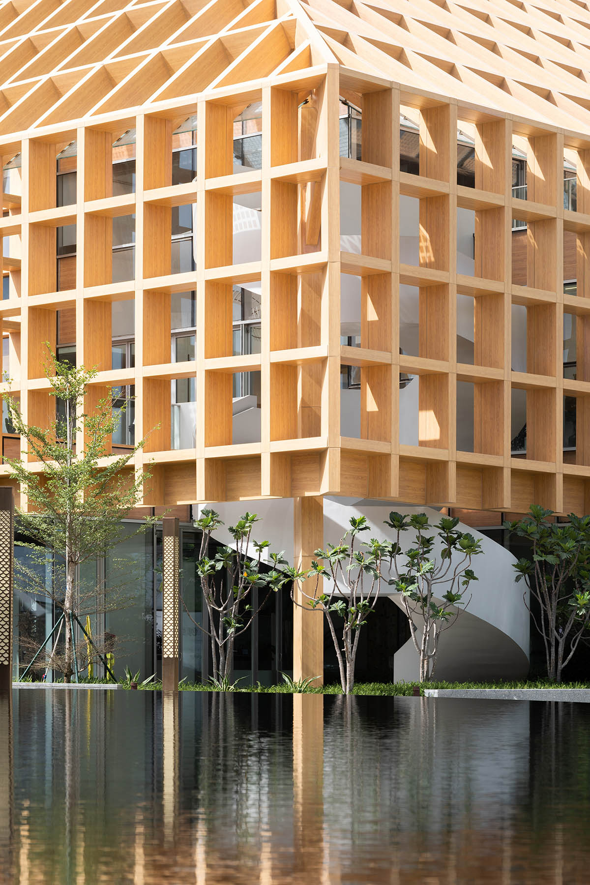 CLOU architects designs Sanya Farm Lab with deep grid modules in China