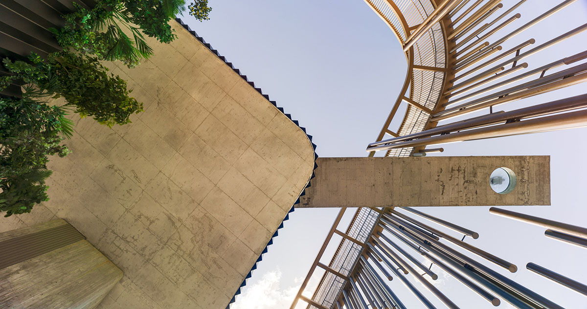 Leisure complex by Clavel Arquitectos features 22-metre cantilevered pool on each side in Spain