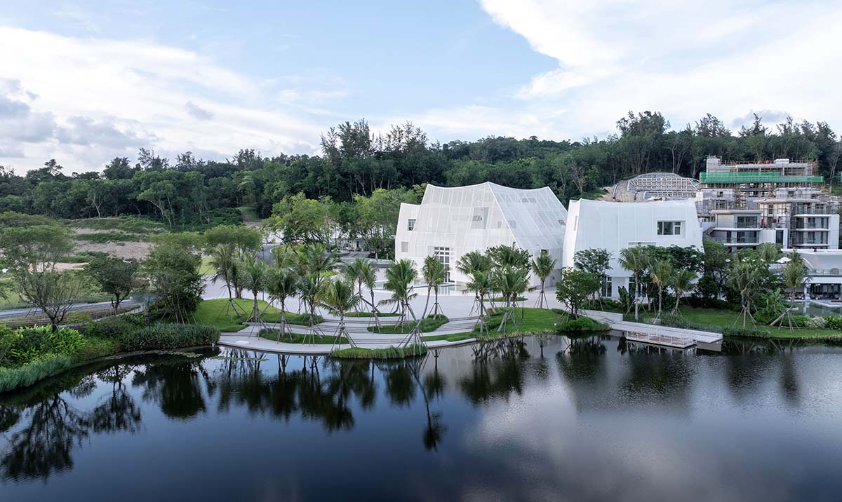 Wutopia Lab built an art gallery enveloped by Ferrari membranes to resemble