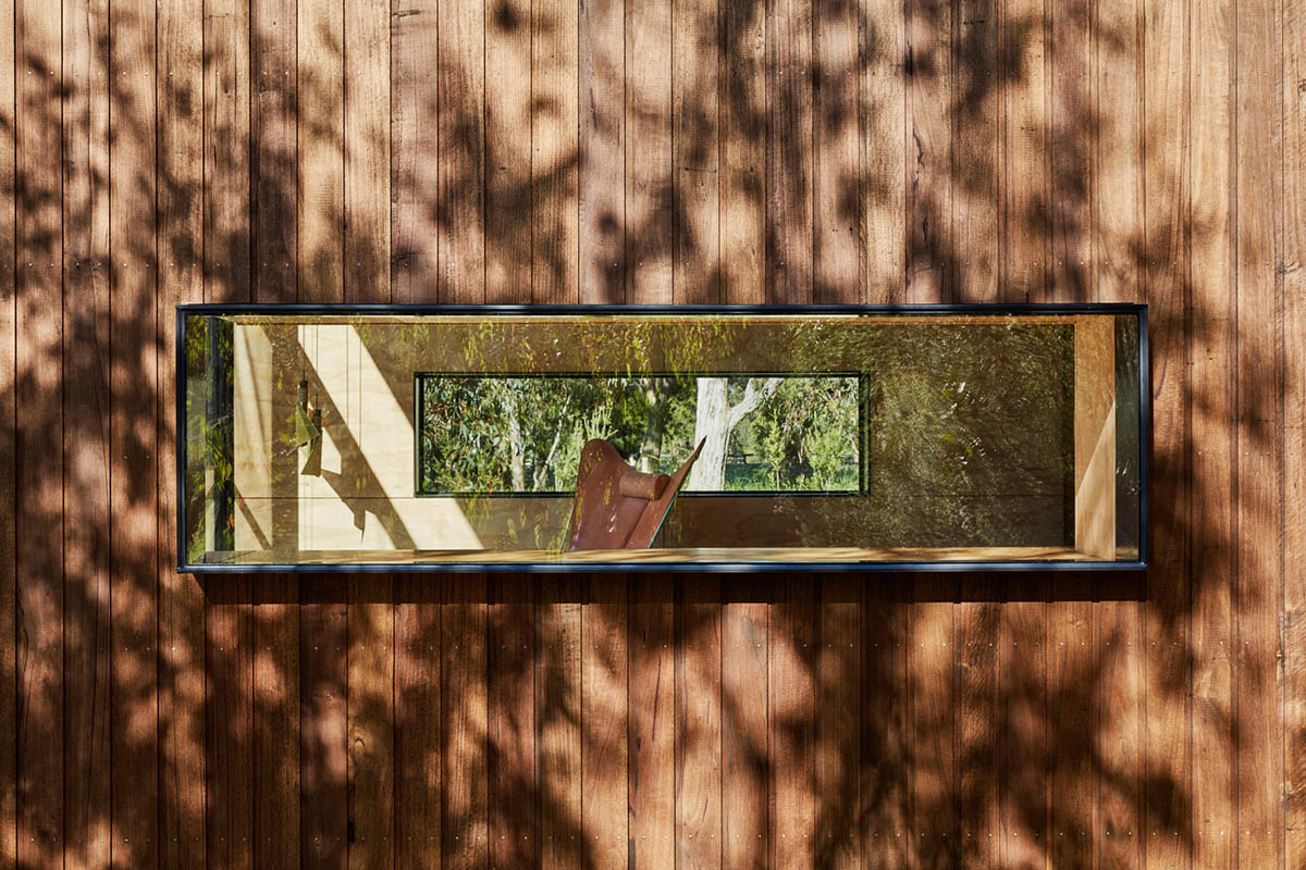 Branch Studio Architects designs only one room for a private studio in Victoria