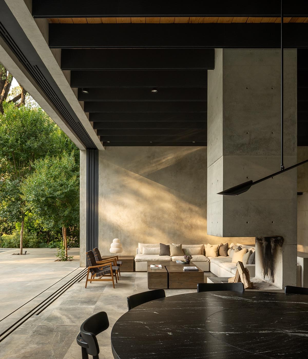 ESTUDIO Ignacio Urquiza Ana Paula de Alba completes residence in Mexican forested landscape