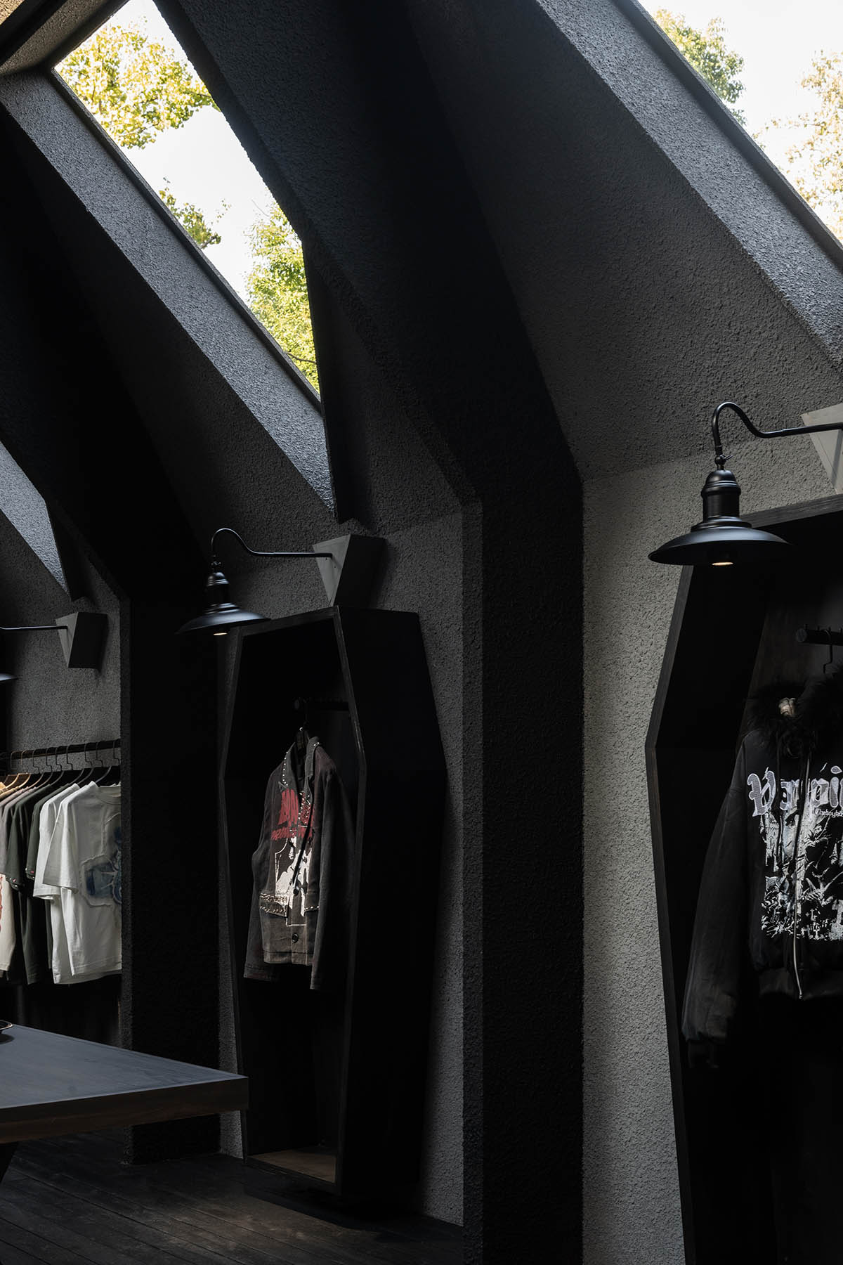 Black pop-up concept store by Fon Studio creates visual purity and minimalism in Shanghai