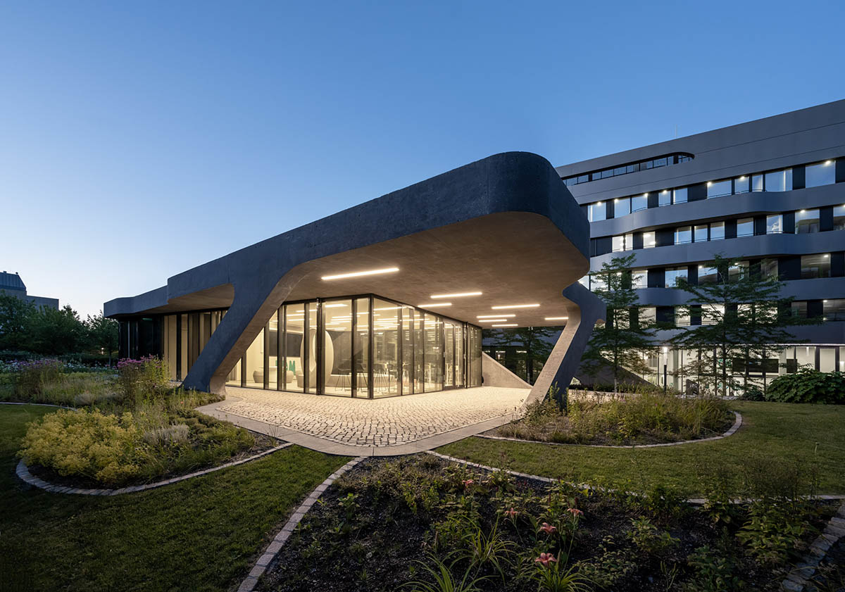 J. Mayer H. wraps FOM University Pavilion with large diagonal concrete bands in Düsseldorf 