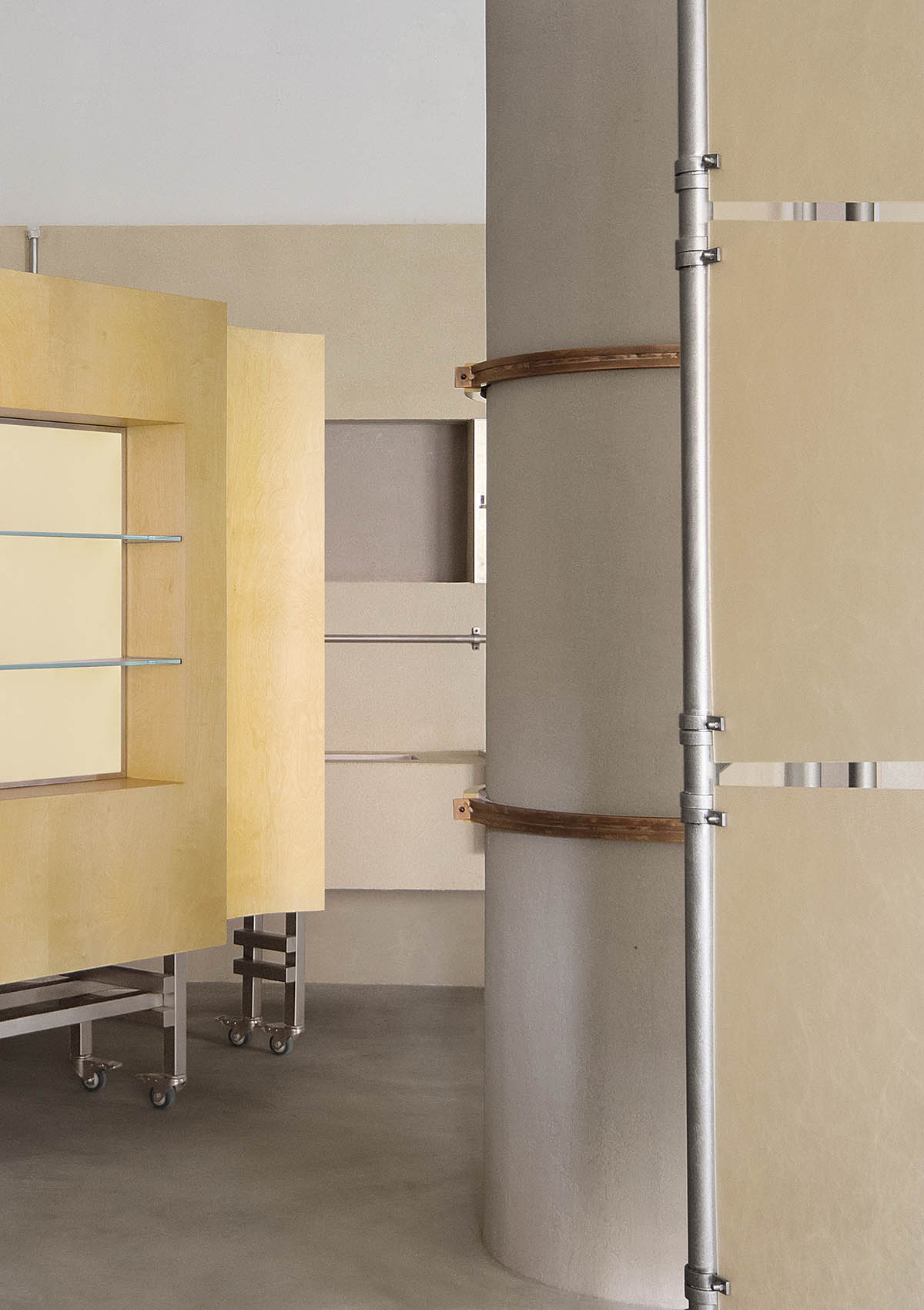 Dayuan Design Studio blends coffee culture and beauty retail with modular, adaptable metal displays