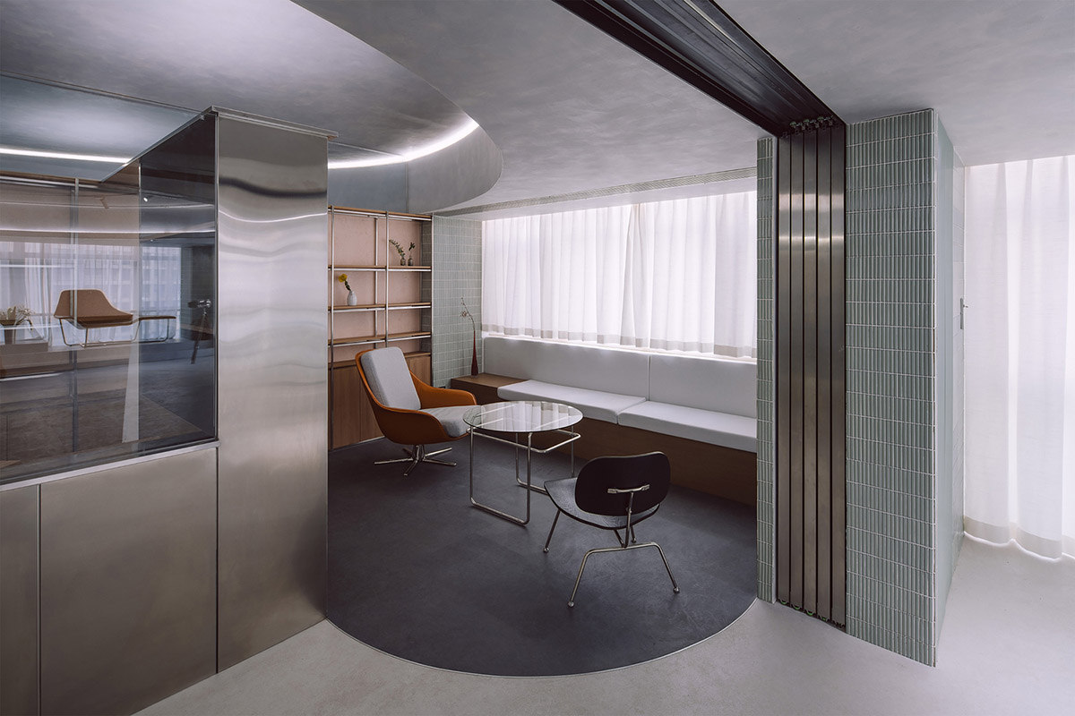 Green hues and pastel colors dominate multi-functional painting studio by ATELIER MOZH in China