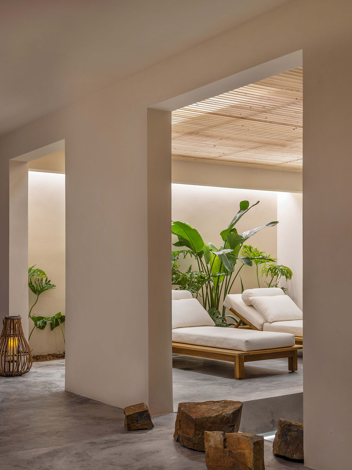 MIAOJUE Design Studio creates resort-like office space where nature, art and work converge in Beijing