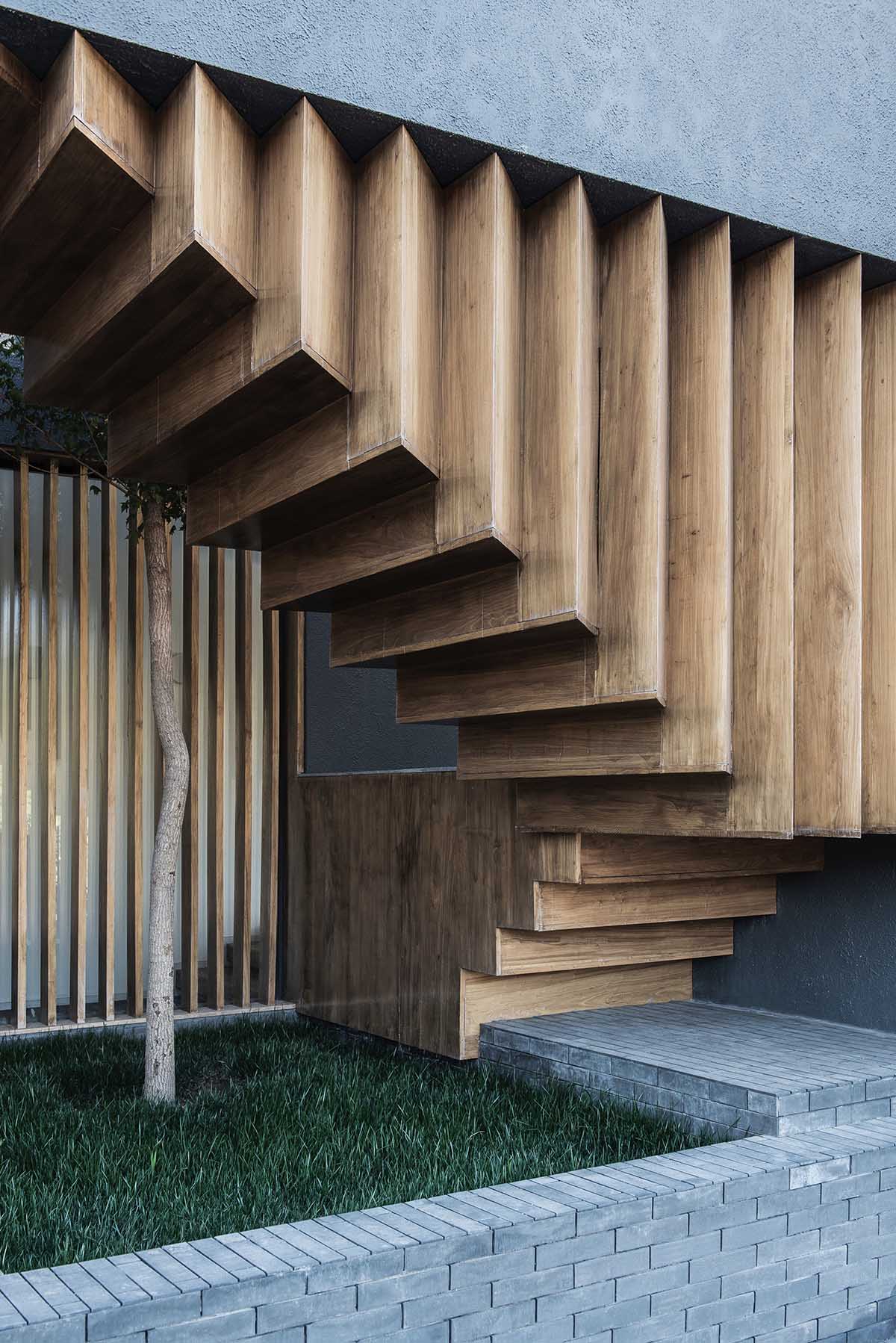 Fon Studio completes Donghulin Guest House on a hillside in Beijing