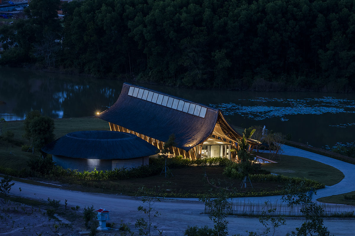 VTN Architects creates highly-curved bamboo roof for visiting center for Huong An Vien cemetery