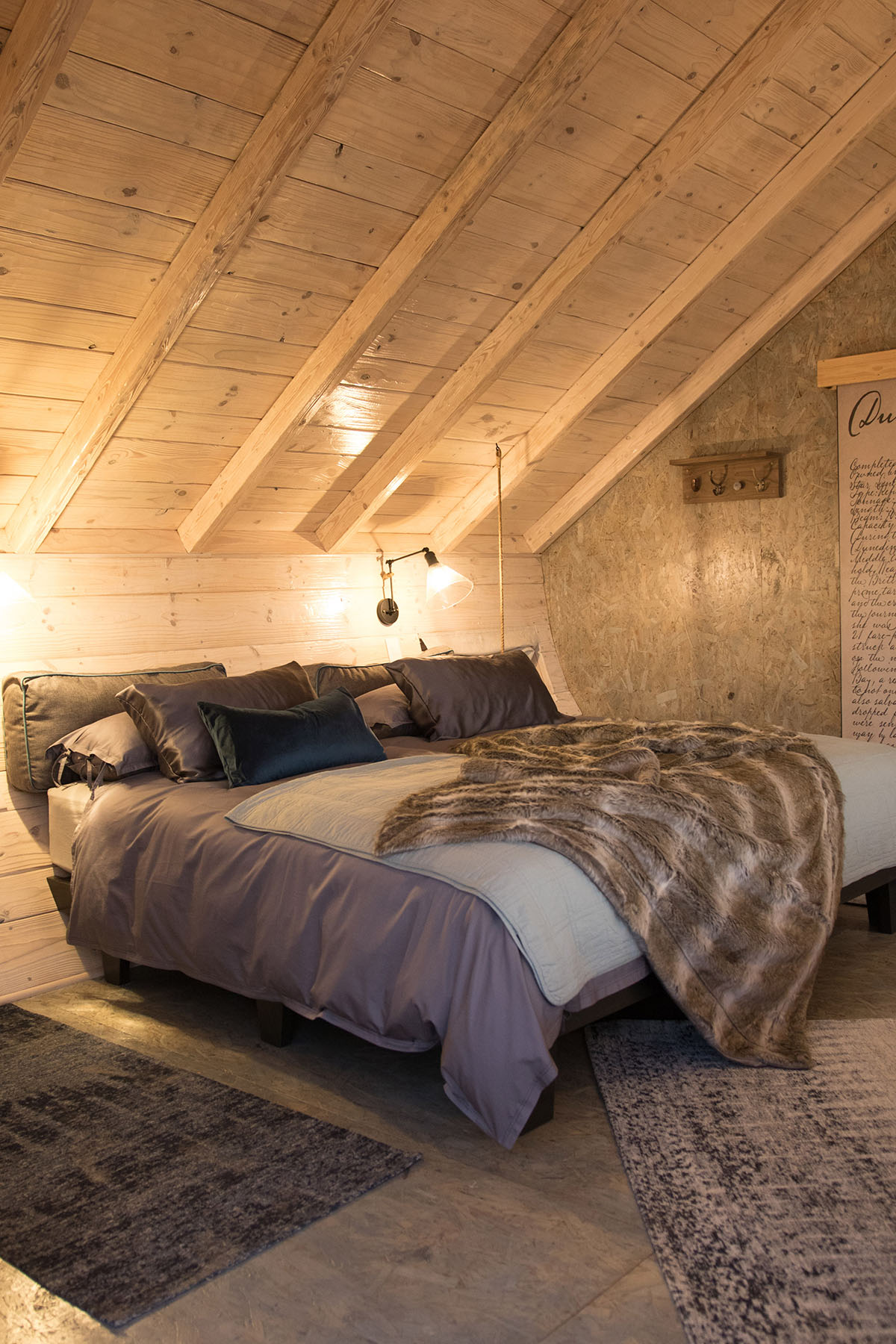 Nina Maritz Architects completes shipwreck-themed timber cabins for travelers in Namibia