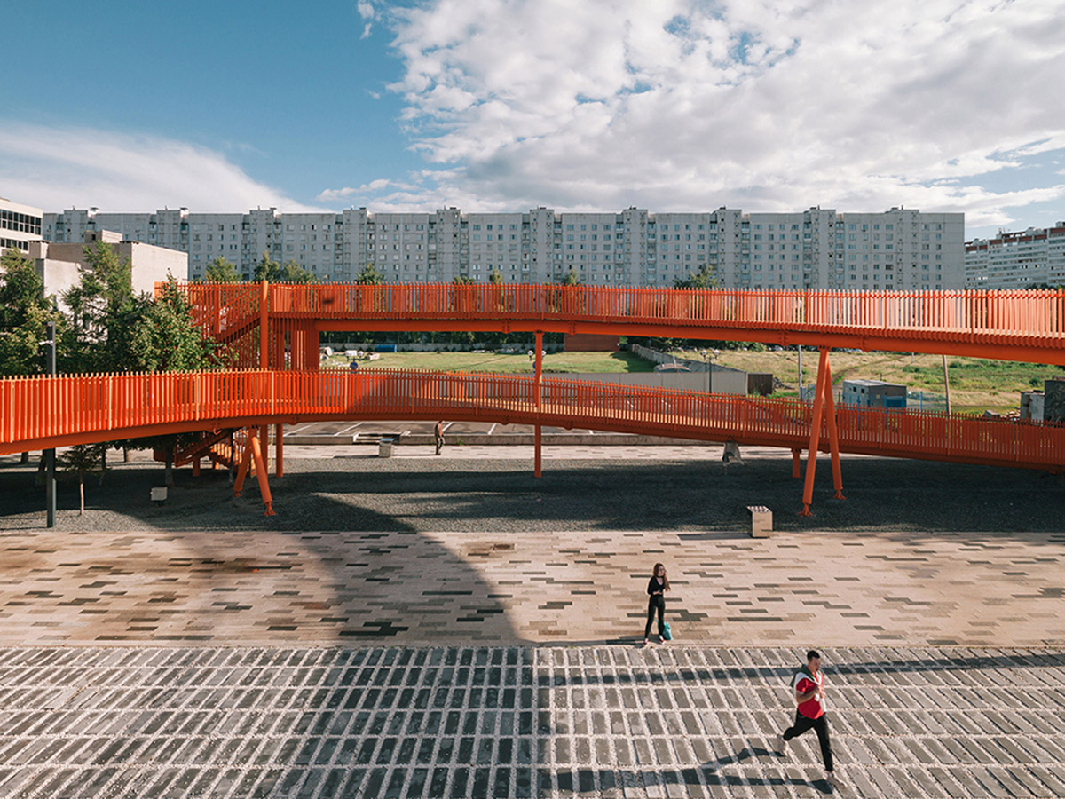 DROM transforms the monotone Soviet Azatlyk Square into a lively contemporary public space