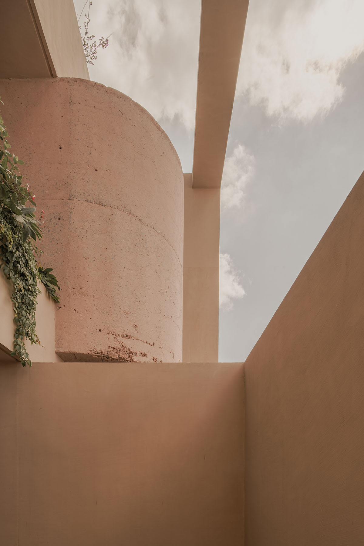 Taller Segovia Molina enriches beige Casa Aguilar with interior patios and an abundance of light