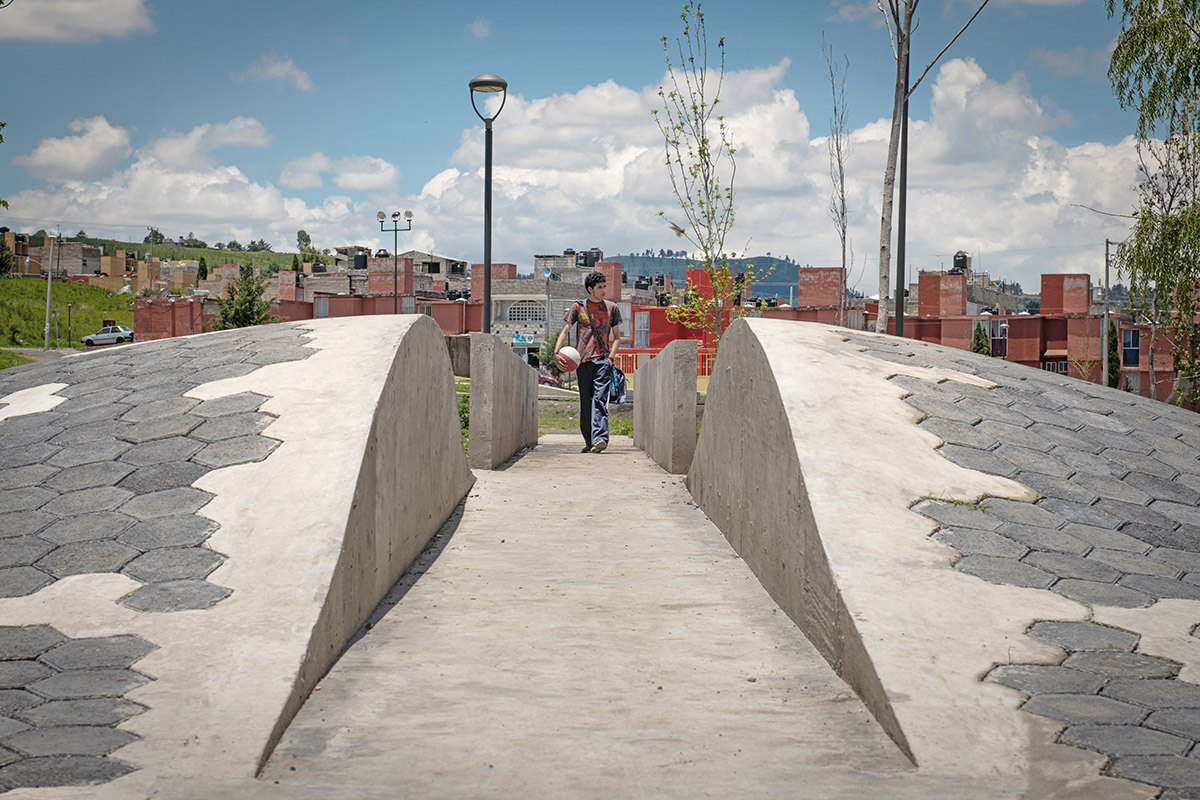 Francisco Pardo Arquitecto revitalizes Mexico's neglected suburban neighbourhoods with urban parks