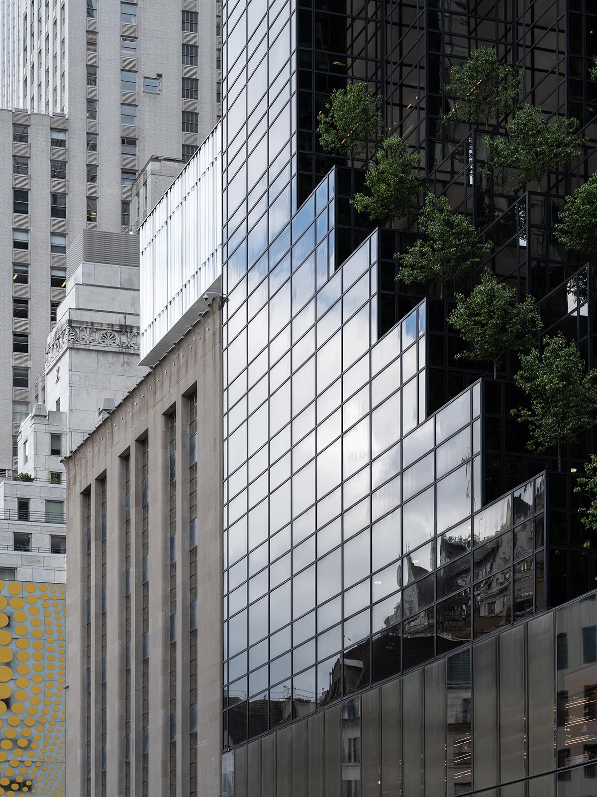 OMA completes Tiffany & Co. fifth avenue flagship store with 