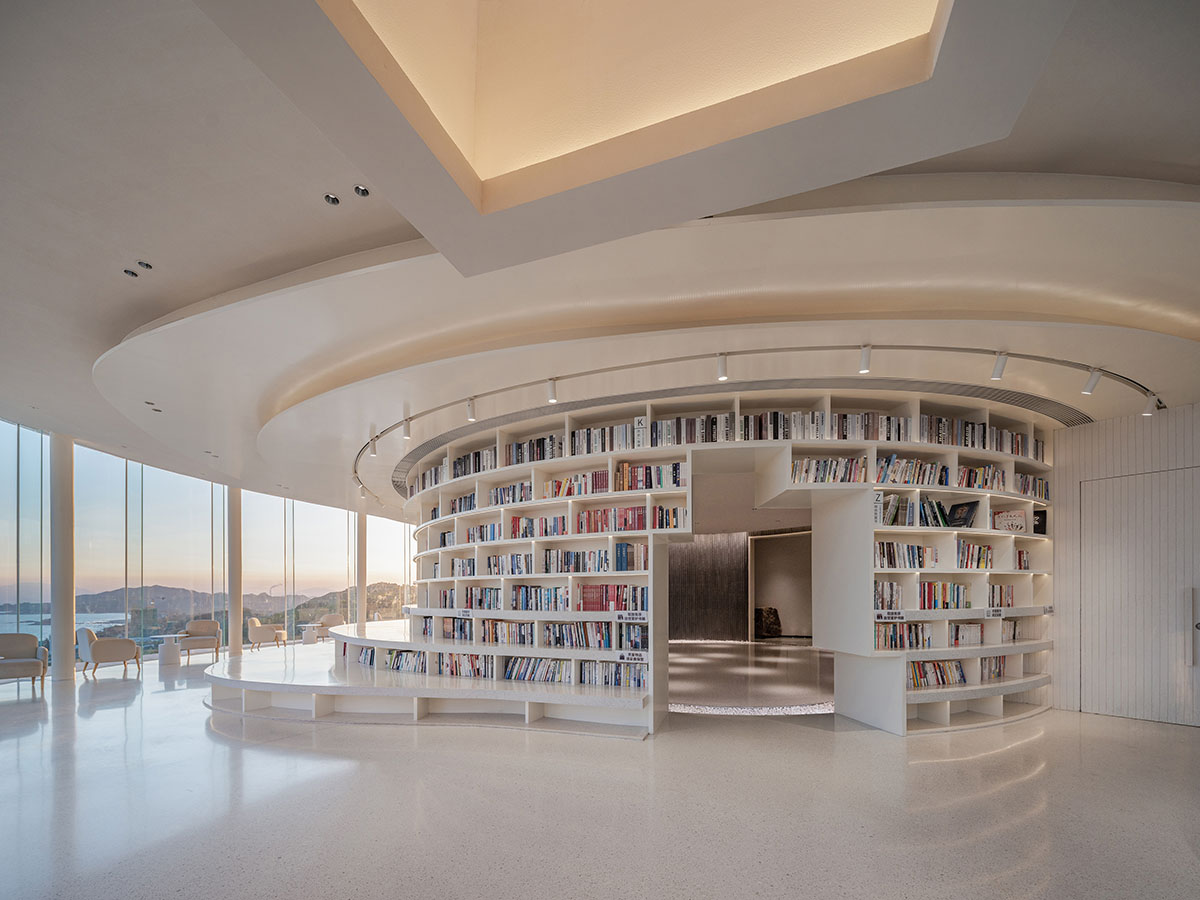 3andwich Design / He Wei Studio built circular library featuring a ...