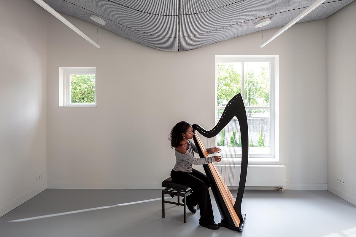 Powerhouse Company revitalizes Rotterdam's post-war church with