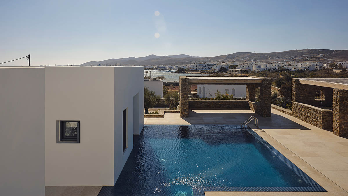 ARP - Architecture Research Practice renovates a decade-old structure with simple geometry