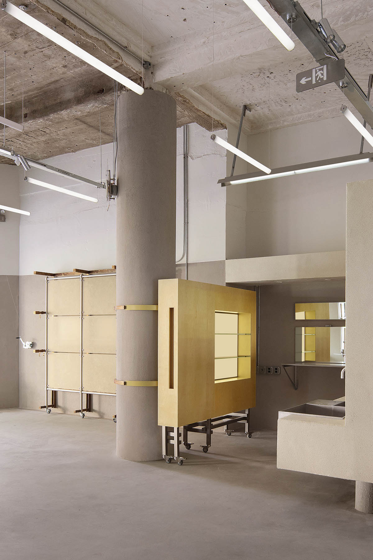 Dayuan Design Studio blends coffee culture and beauty retail with modular, adaptable metal displays