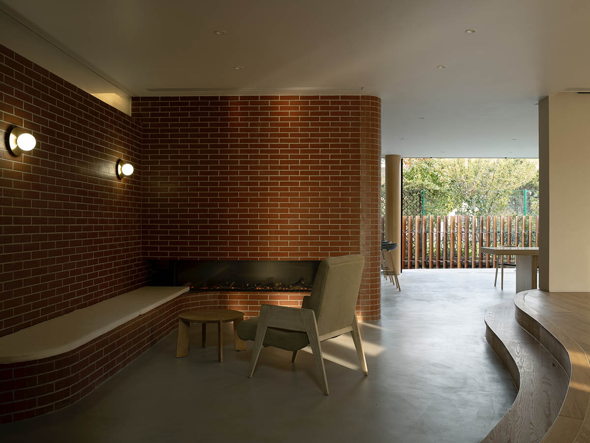 KiKi ARCHi completes Anna Garden Residences with red brick in Beijing