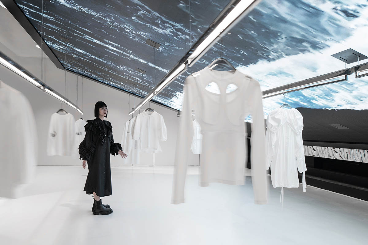 Various Associates integrates giant variable screens to interiors of fashion boutique in Chengdu