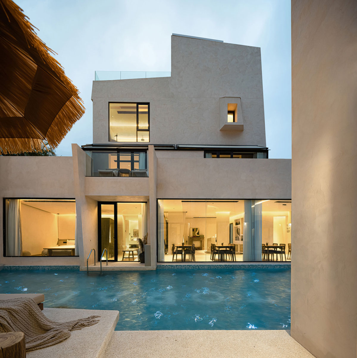 Oblique and hollow walls form this sculpted hotel by AT DESIGN in Southeast of Xiamen