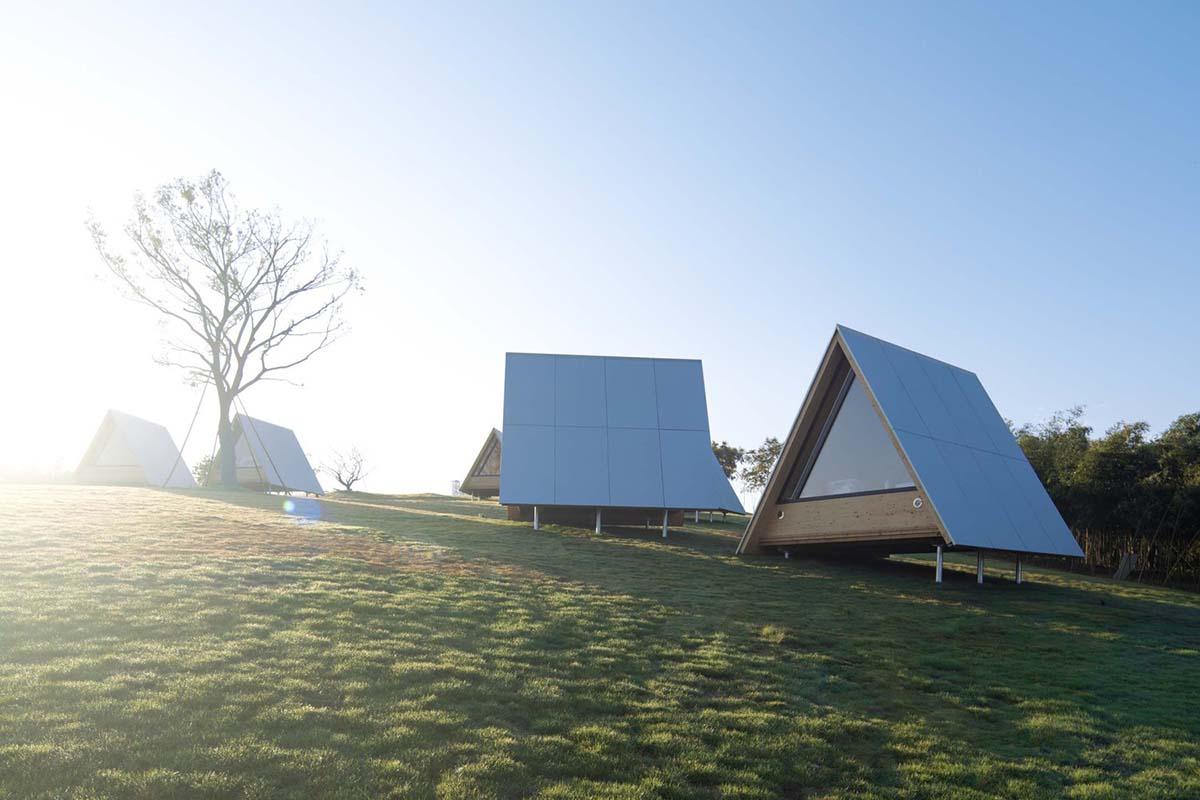 Wiki Tribe cabins, made of modular wooden system, have been built with local participants in Huzhou
