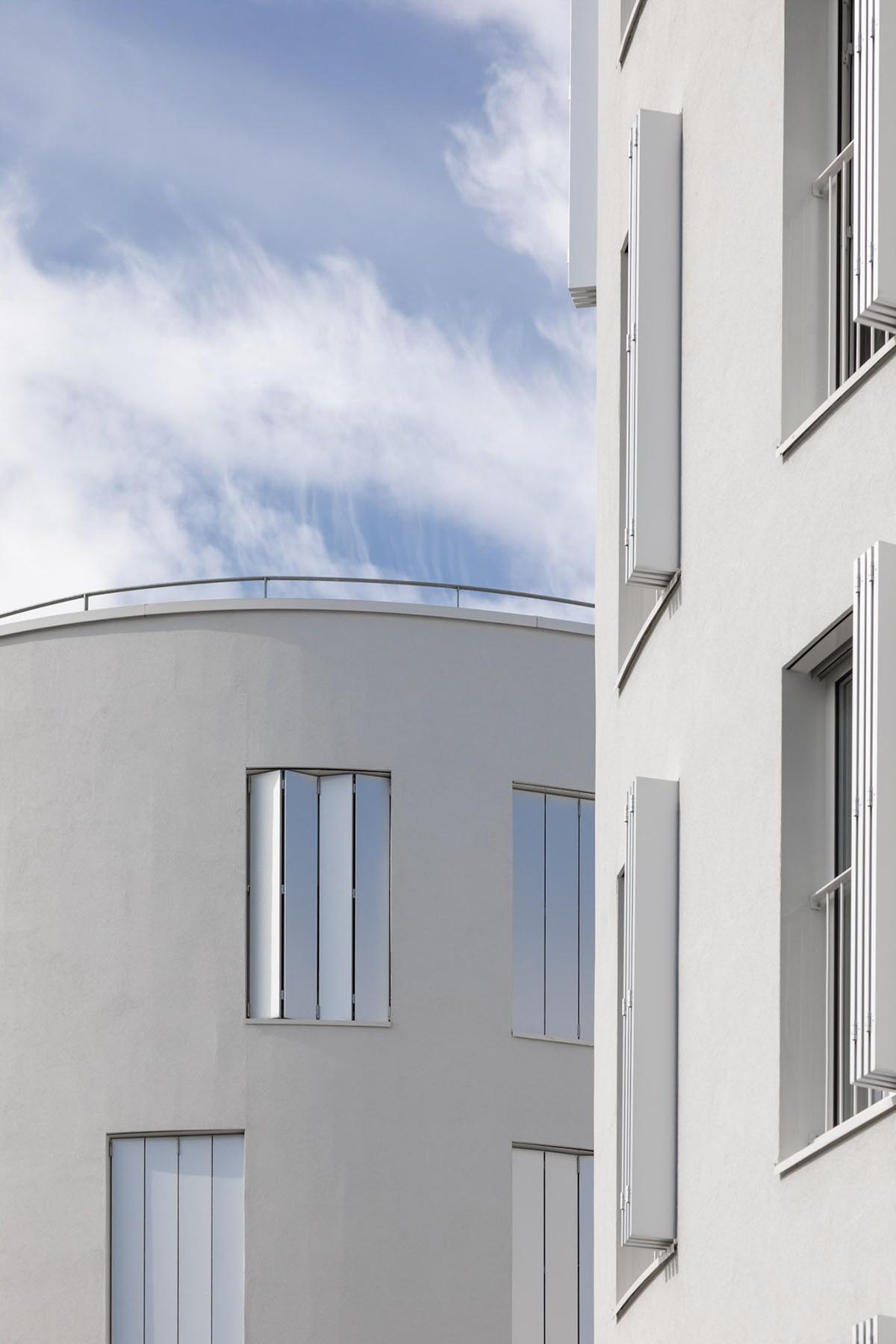 SANAA's social housing complex composed of organic forms in Paris photographed by Vincent Hecht