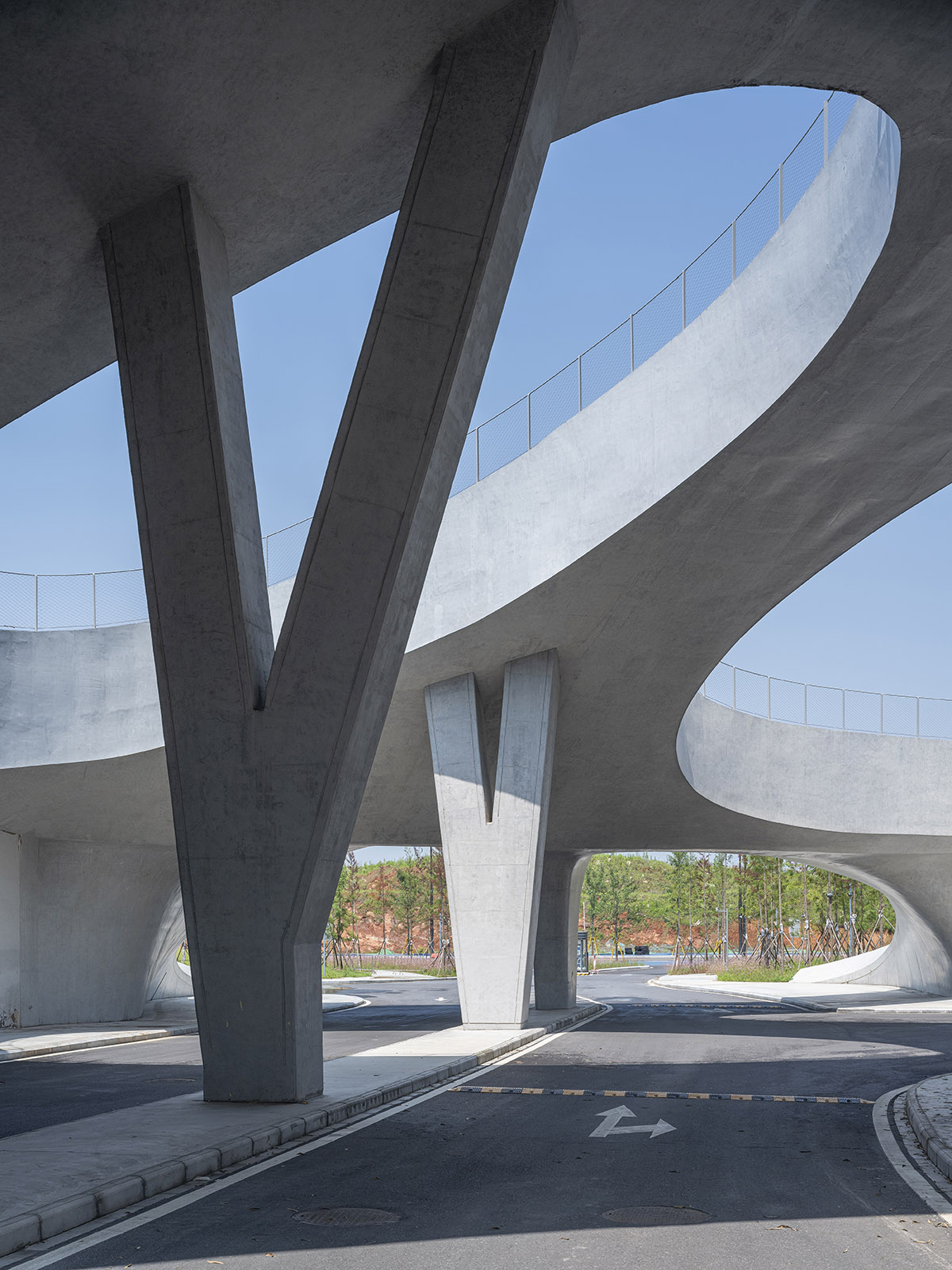 MAD completes the first signature stadium at Quzhou Sports Park crowned by undulating halo-like roof 