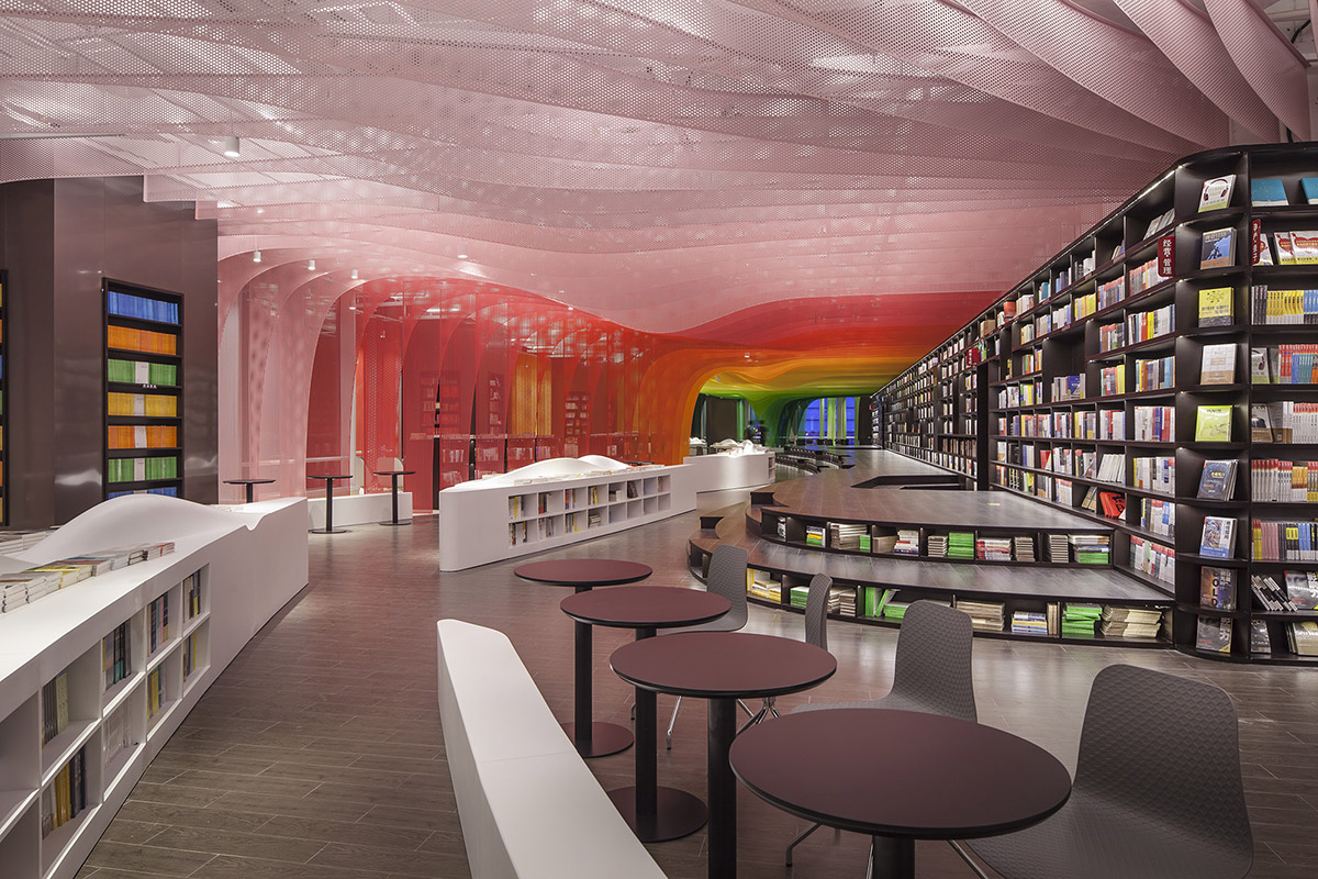 Wutopia Lab completes Zhongshu Bookstore in China with undulating metal panels