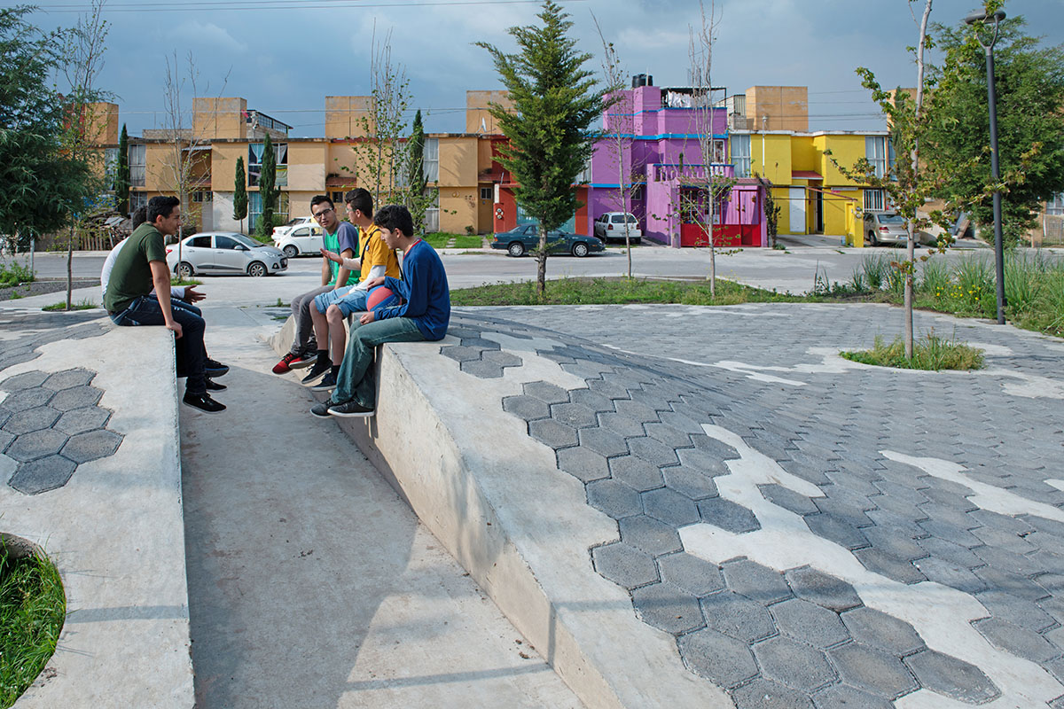 Francisco Pardo Arquitecto revitalizes Mexico's neglected suburban neighbourhoods with urban parks