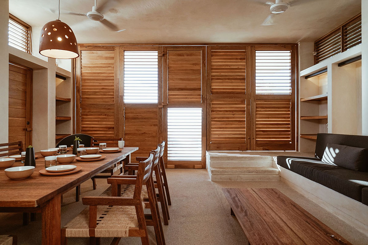 Francisco Pardo Arquitecto's housing features circular  pool overlooking the coastal landscape