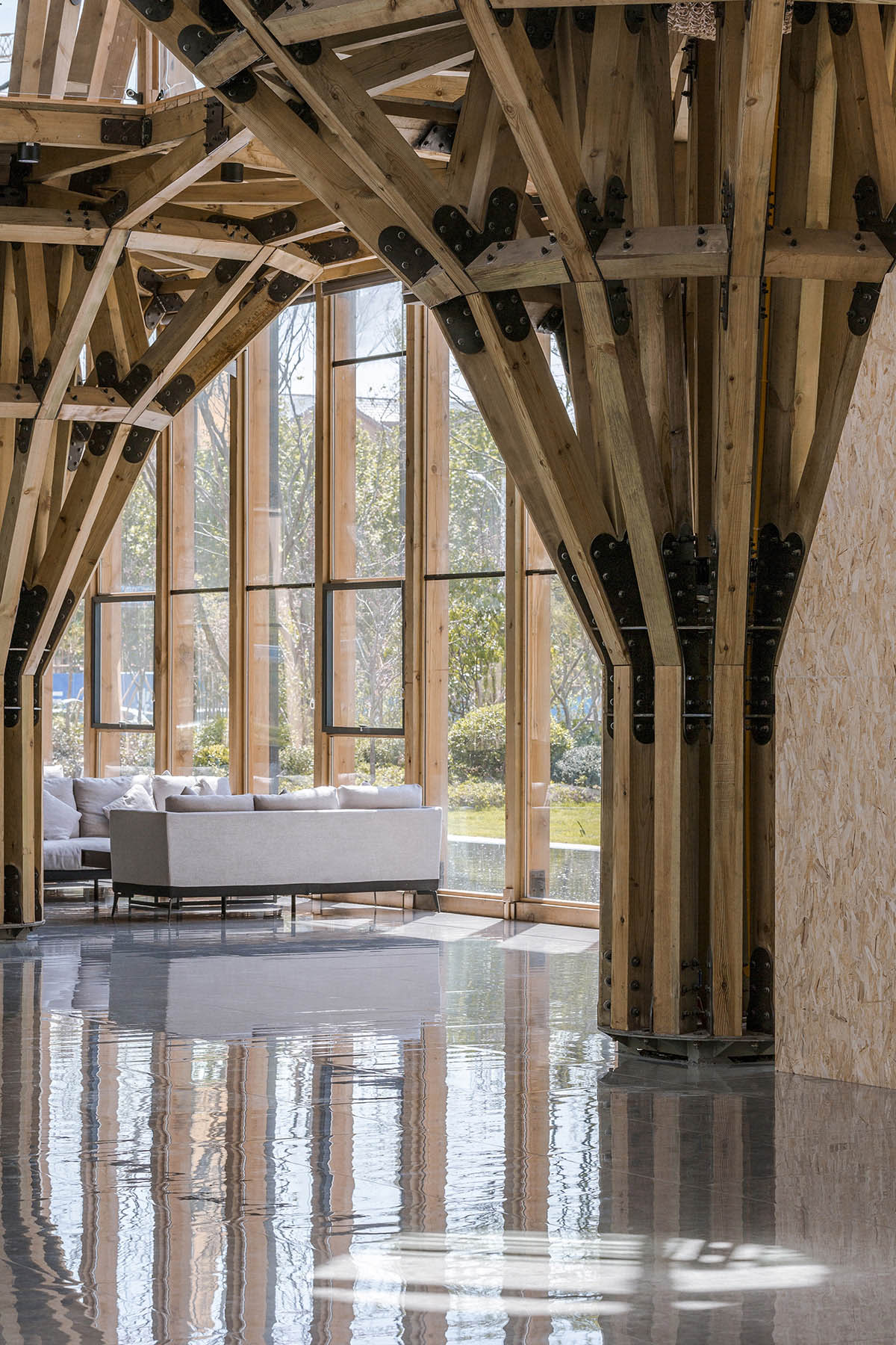 LUO studio Created a Universally-used Sales Center that can be Completely Dismantled and Reused