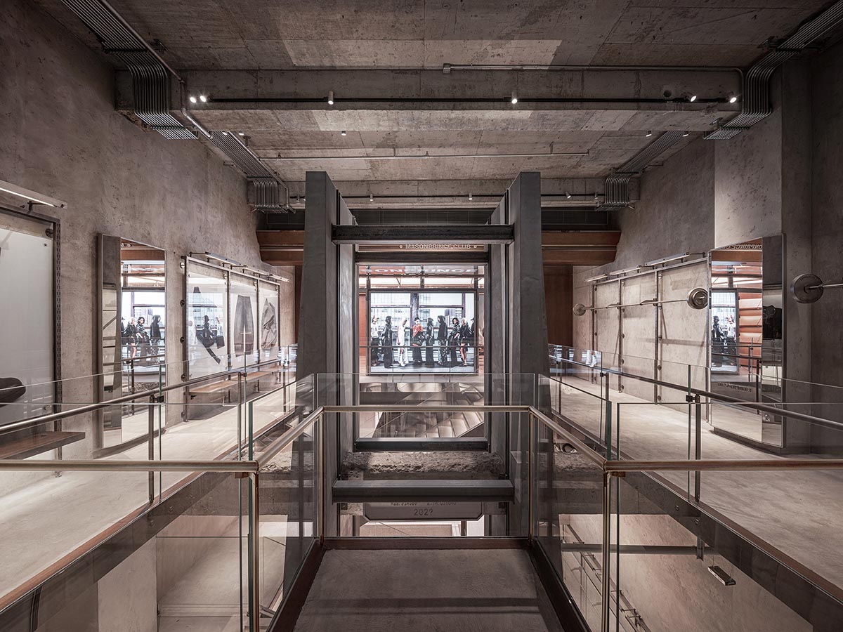 TOMO Design brings retro aesthetics with office-inspired scenography into a fashion store