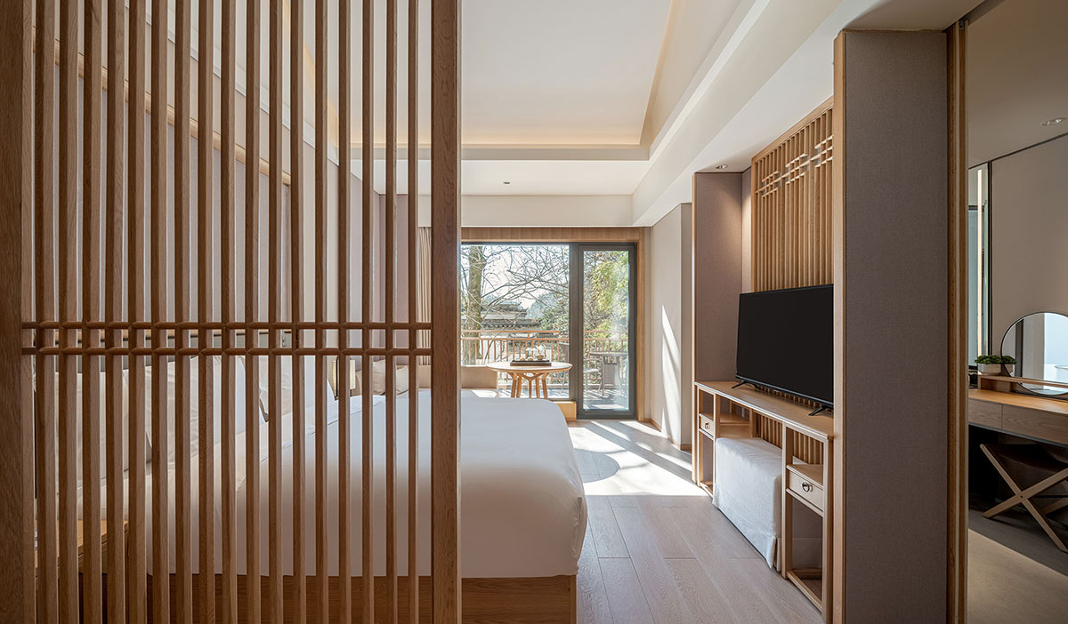 CCD completes resort and spa by keeping traditional architectural elements in Huangshan, China