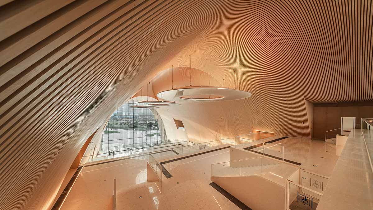 Culture and art complex features three mega arches that serve as a gateway to the city in Zhuhai