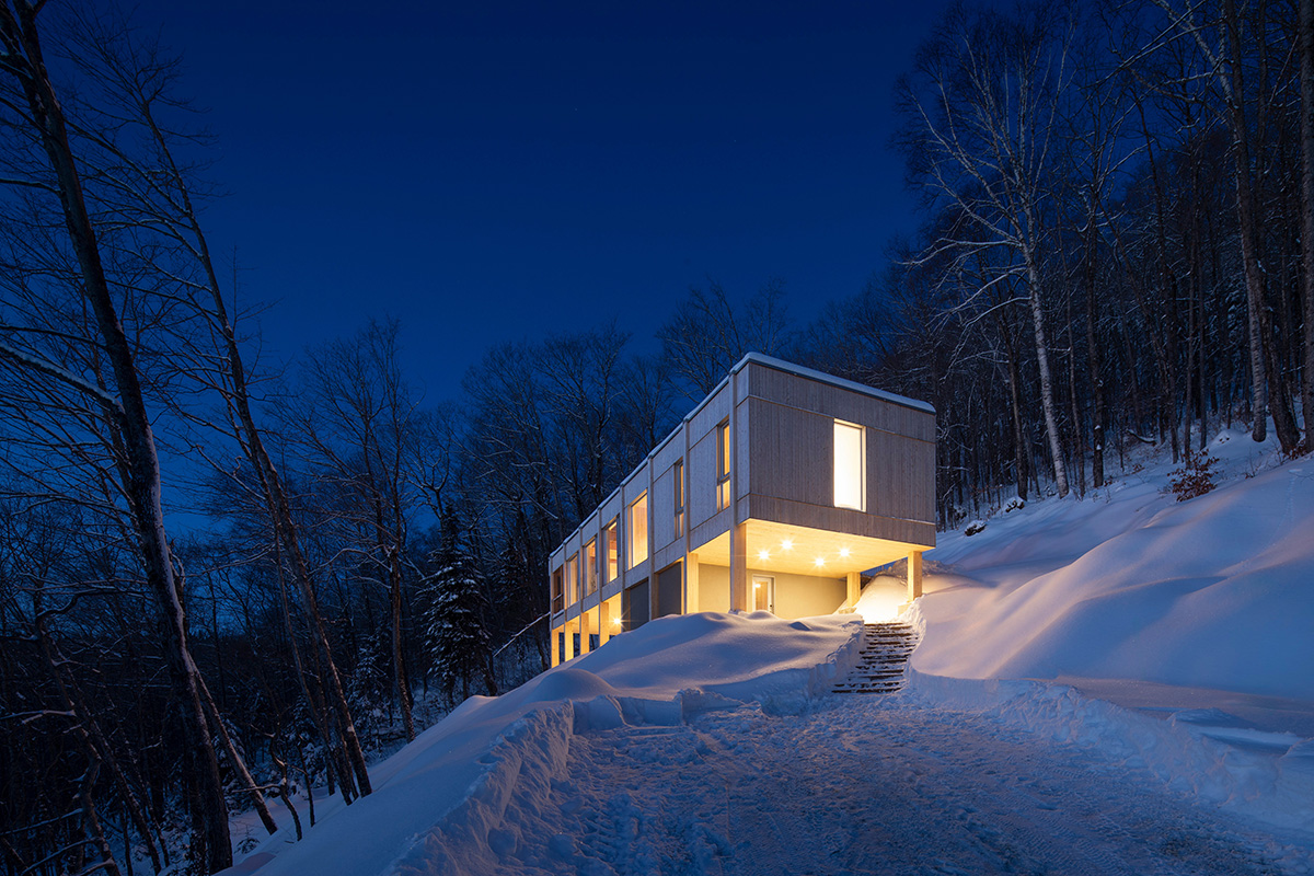 Residence Chez Léon by Quinzhee Architecture evokes the nostalgia of a 