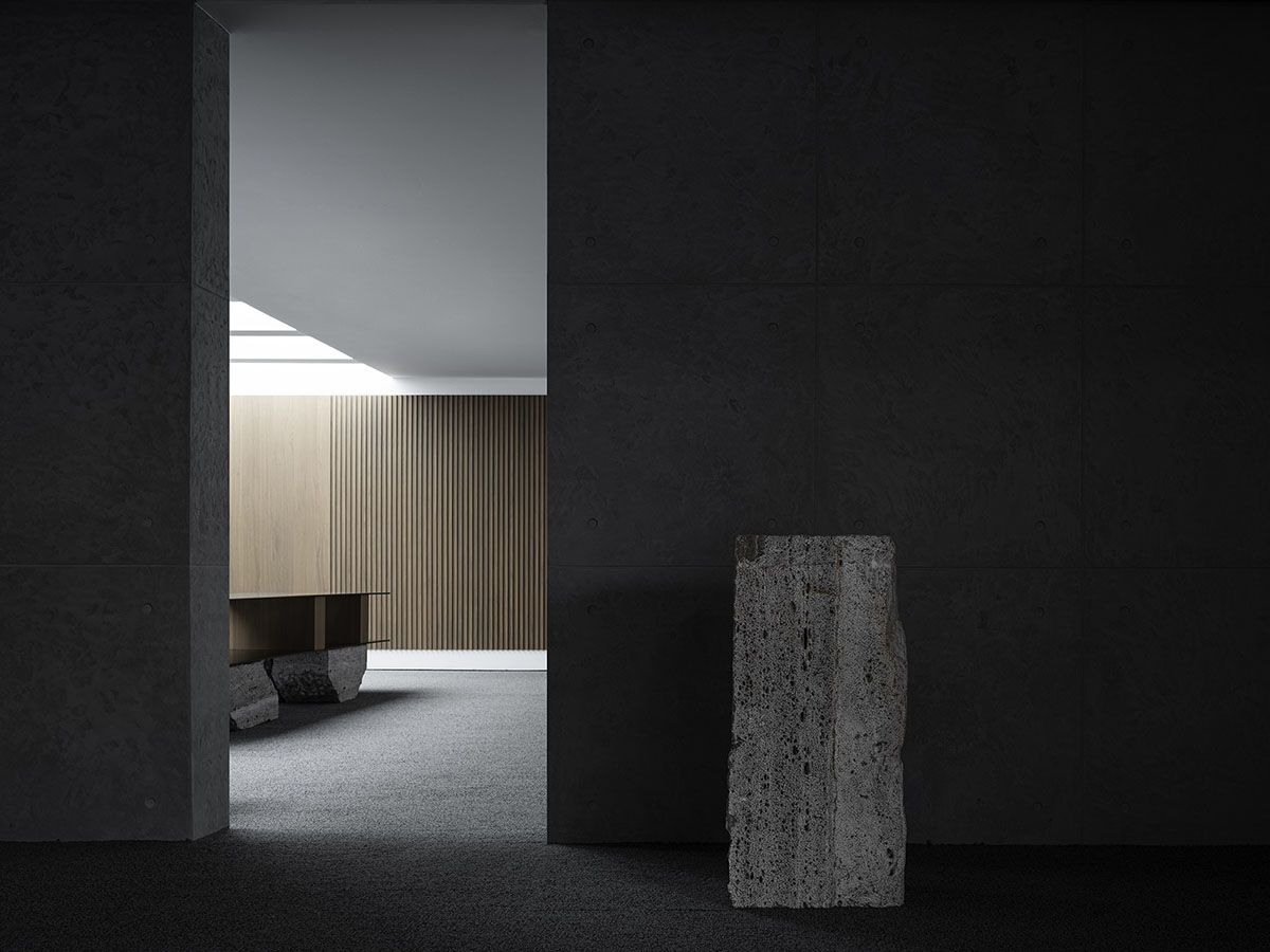 AD ARCHITECTURE creates artistic and warm interiors for JIEN Woodwork Showroom in China