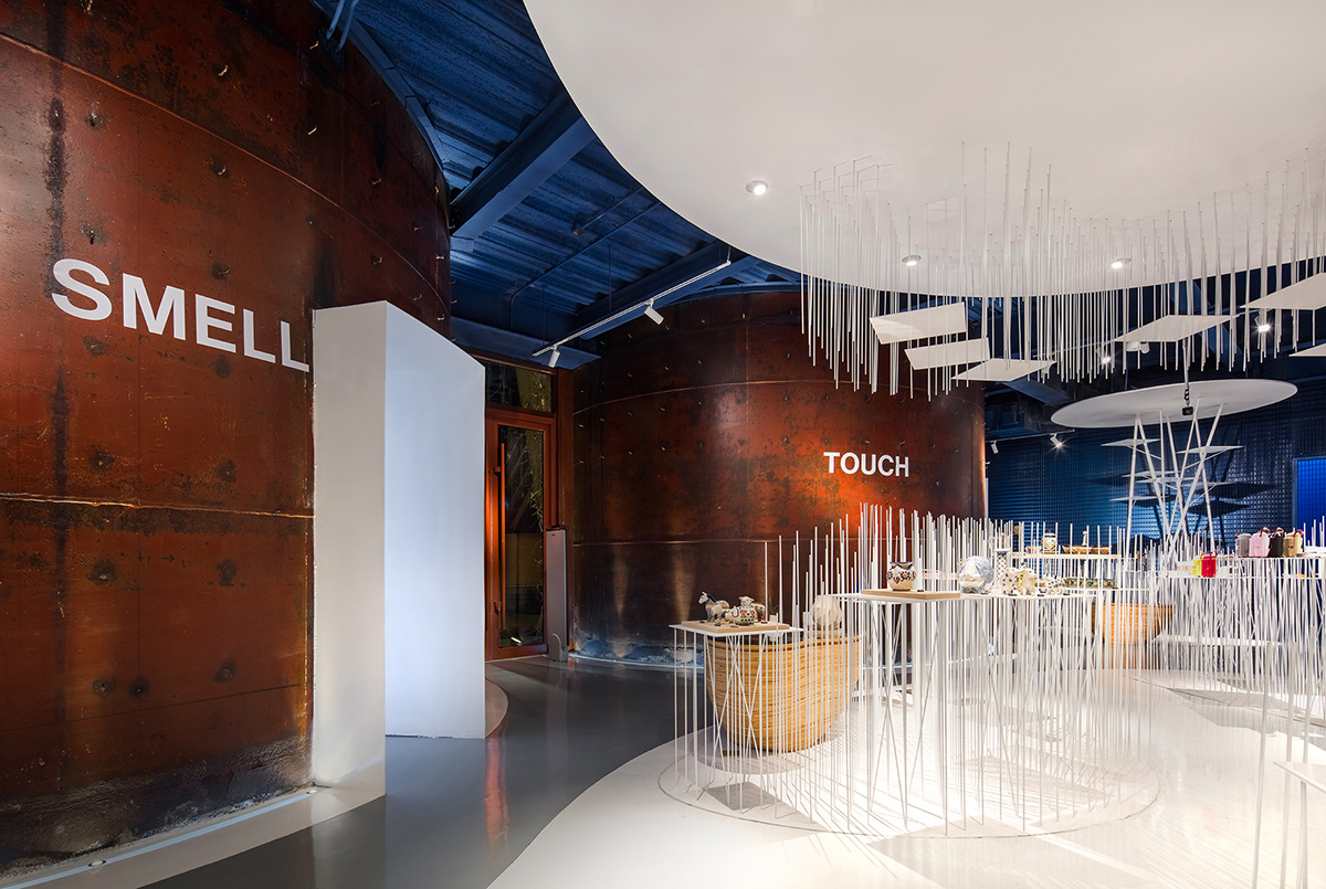 Frameweb  Cun Design embraces the industrial in a fashion industry space