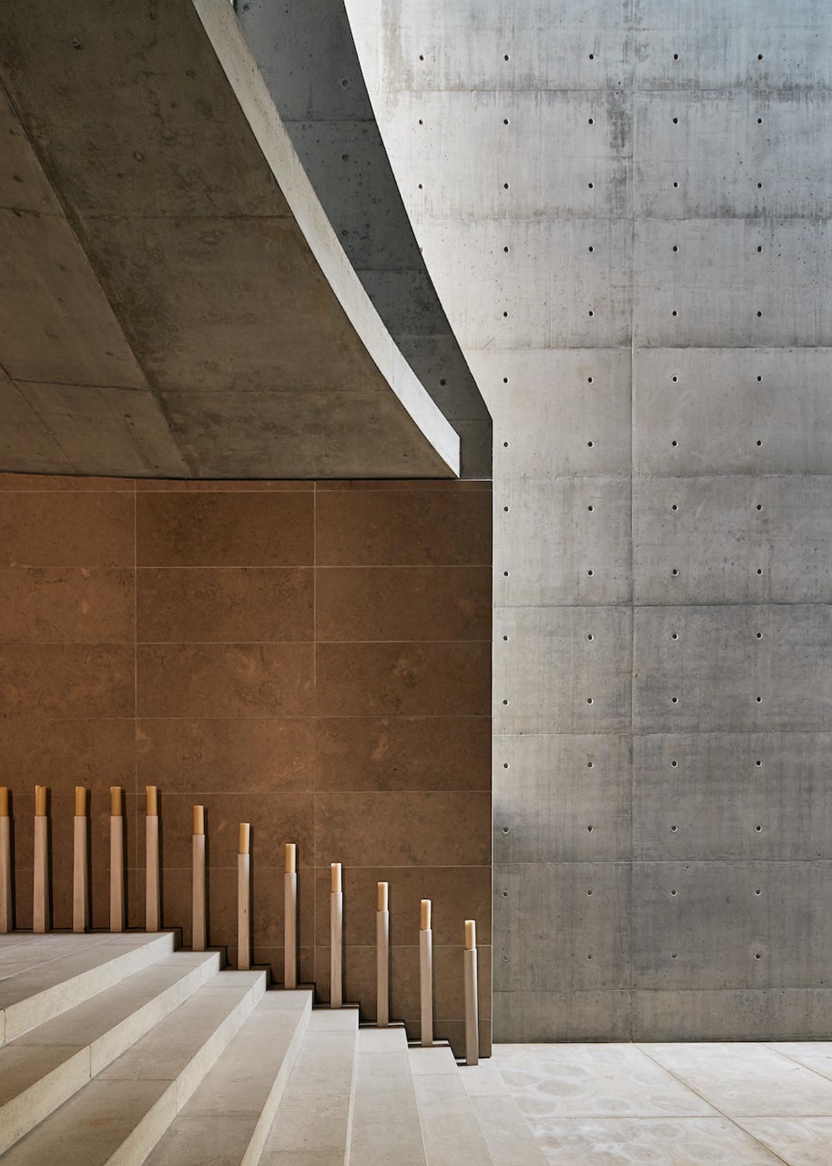 Nicholas Burns' Chapel and Meditation Room beautifully becomes one with the landscape