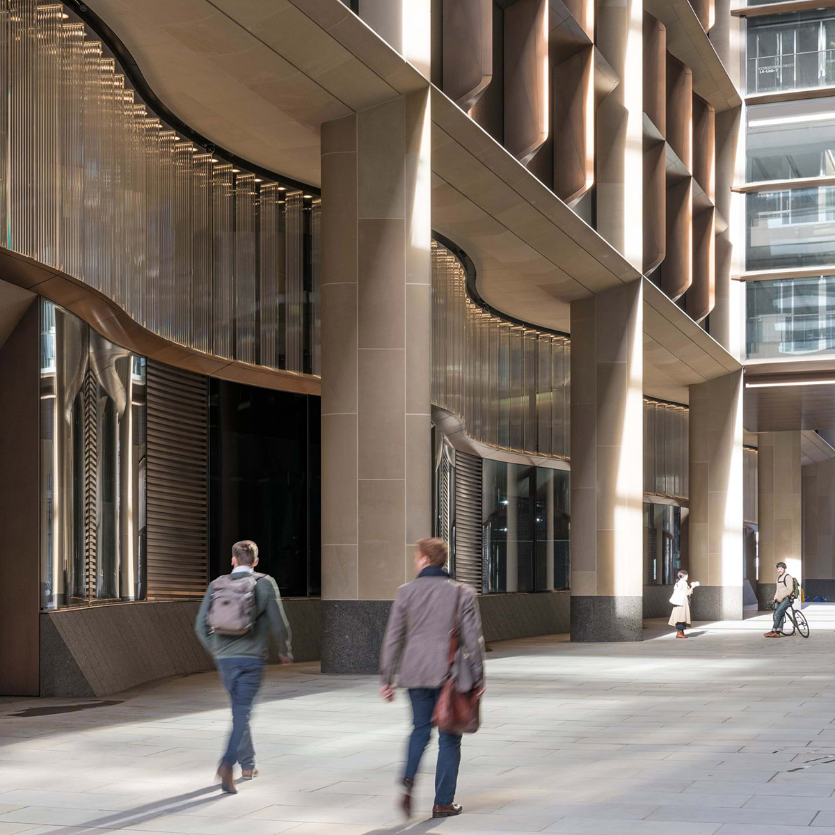 Foster + Partners completes Bloomberg’s European HQ with bronze fins in London