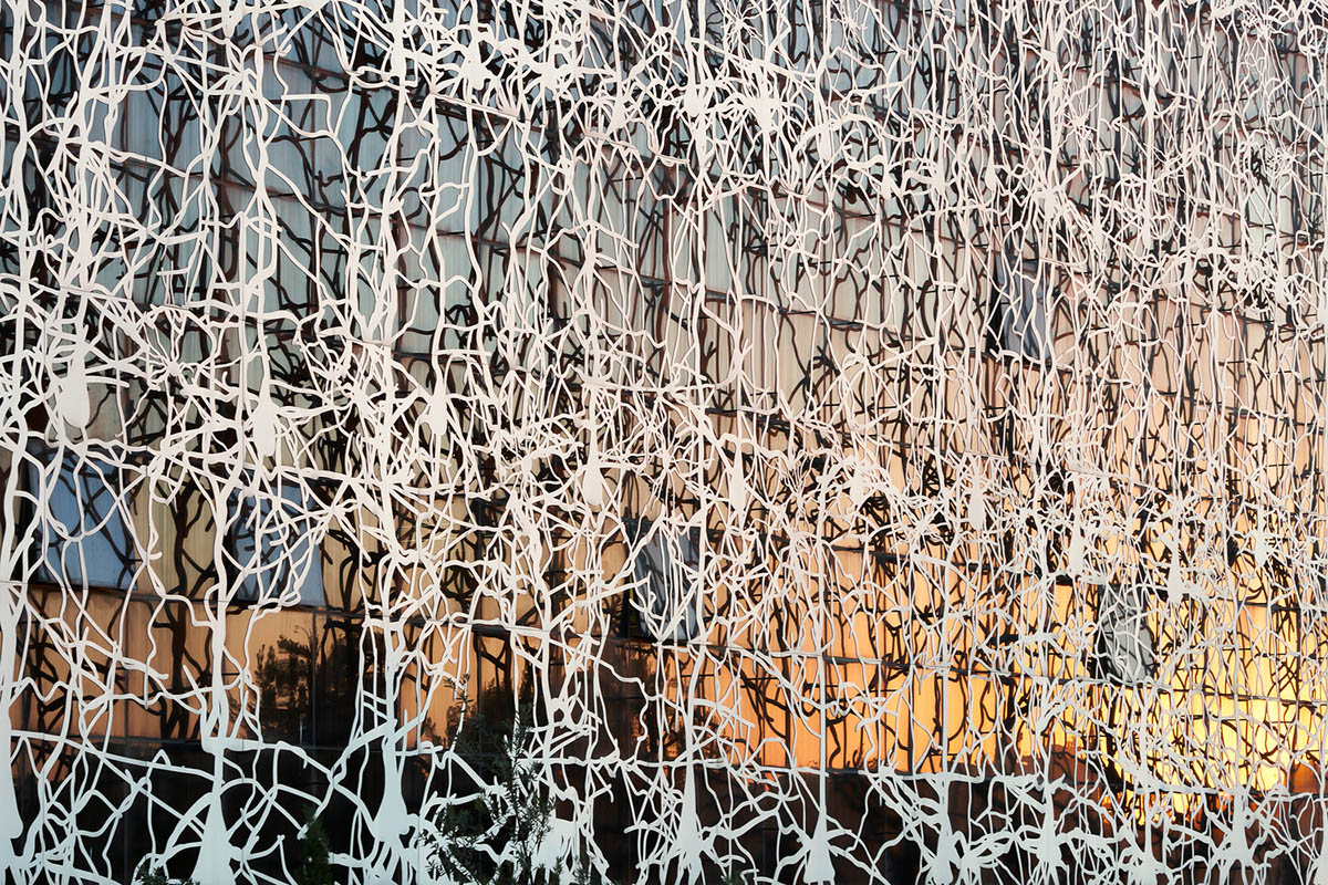 Foster + Partners wraps research facility with neurological brain-inspired screen in Jerusalem