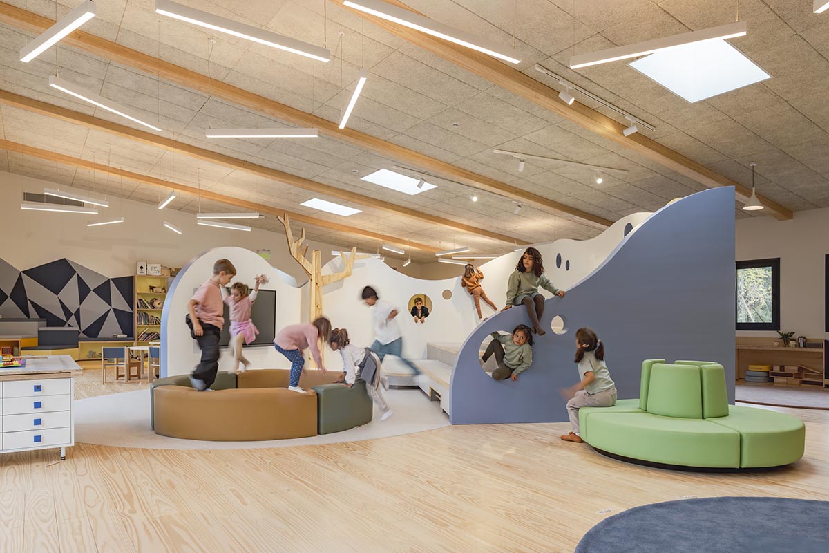 Rosan Bosch Studio releases nature-based campus for The Garzón School in Uruguay