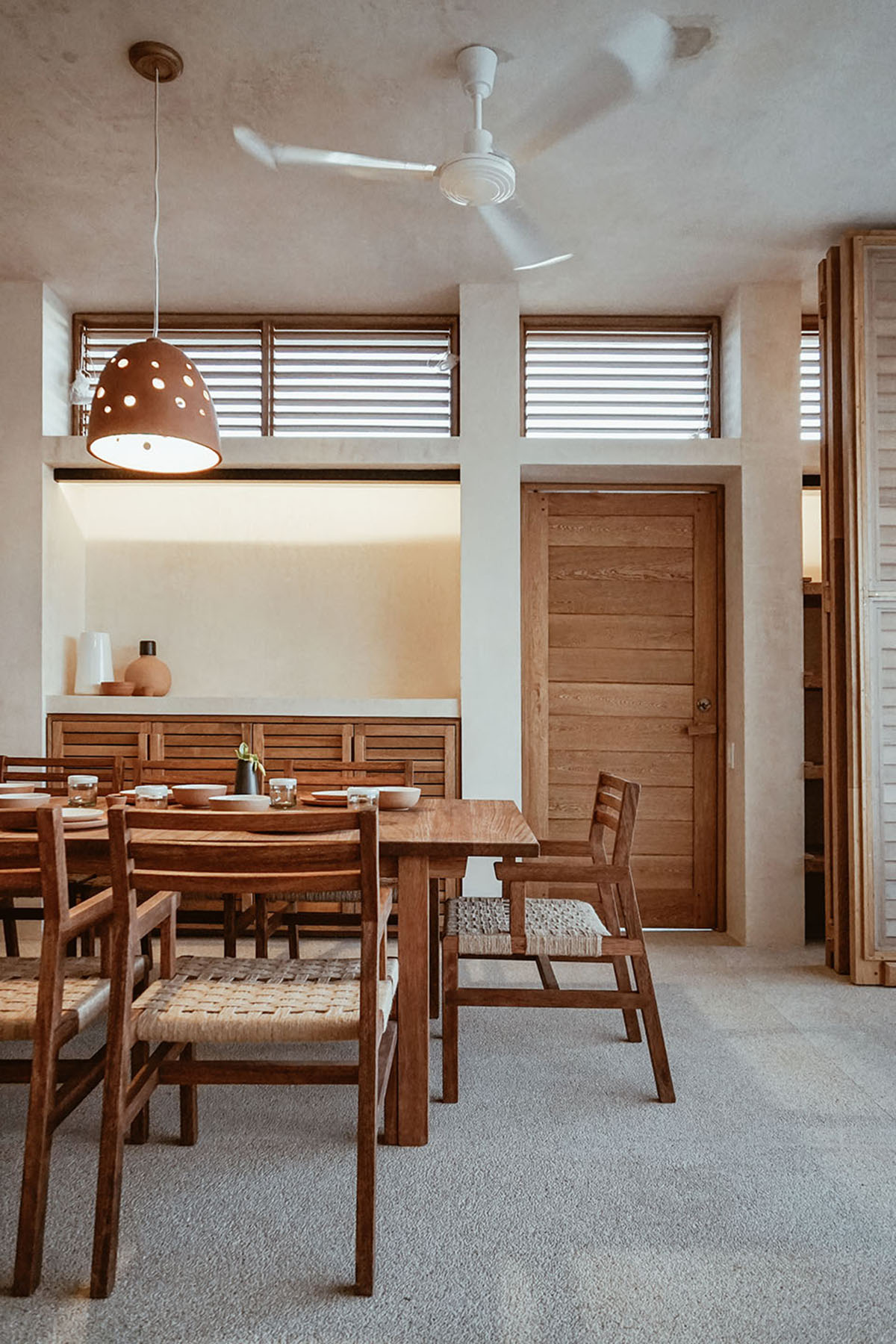 Francisco Pardo Arquitecto's housing features circular  pool overlooking the coastal landscape