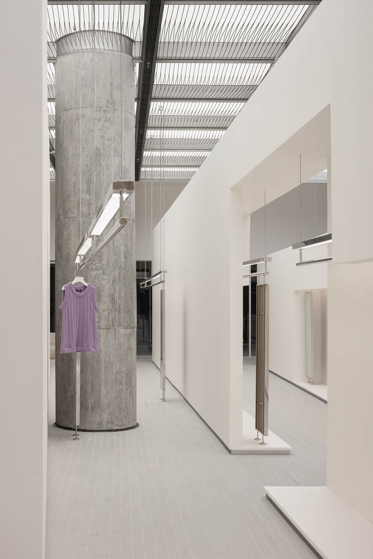 Various Associates creates a spatial experience of moving in waves for SND Sanya store in China