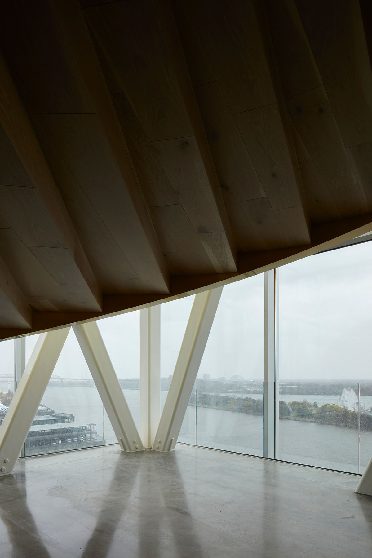 Provencher_Roy completes steel-framed Port of Montréal Tower and Grand Quai in Montreal
