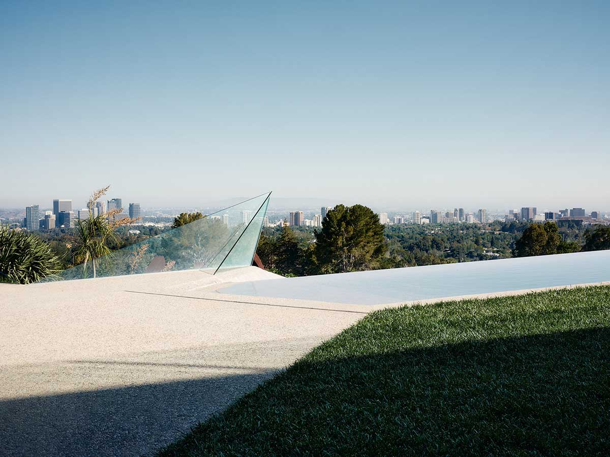 Conner + Perry Architects reveals new Club James addition to LA’s iconic mid-century residence 