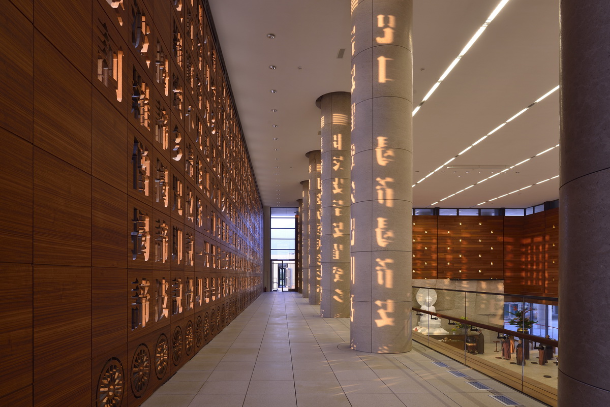 Kris Yao & ARTECH Unveils A Floating Meditation Place-Water Moon Monastery