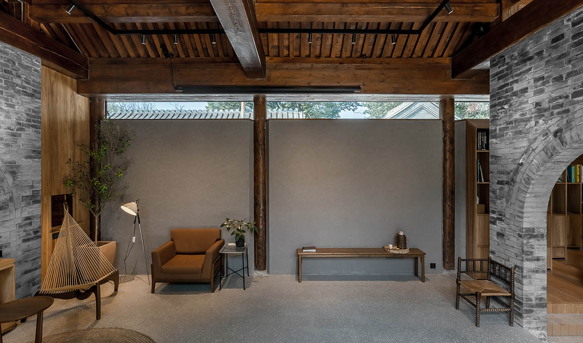 Days in YARD Studio renovates Beijing's old Hutong houses with new courtyard arrangement